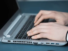 Co z wykradzionymi danymi milionów Polaków? Wiceminister wyjaśnia