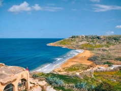 Malta chce odbudowywać plaże piaskiem z dna morza. Zrównoważony sposób na walkę z erozją