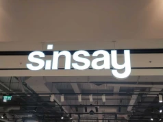 Sinsay wie, jak zrobić jesień już od progu. Ta wycieraczka kosztuje tylko 29,99 zł