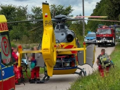 9-latek wpadł do otworu z wystającymi prętami. Do szpitala zabrał go śmigłowiec LPR