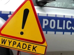 Pijana kobieta prowadziła samochód na S8. Auto stanęło w płomieniach