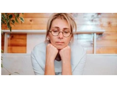 Korzystasz z aplikacji randkowych? Metaanaliza pokazała związek z psychiką