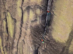 „Mora Mora” (8b+/c?, 700 m) reekipowana i poprowadzona. W akcji Daniel Gebel i Dörte Pietron