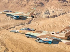 Syria: Izrael zbom­bar­do­wał lotnisko, rząd zajmuje się asadow­skim progra­mem nukle­arnym