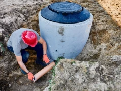 Gminy ruszają z kontrolami po domach. Brak podłączenia do kanalizacji grozi karą