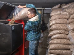 Cena pelletu w górę o połowę. Rośnie problem dla 400 tys. domów
