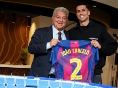 Barcelona zostawiła Cancelo w tunelu. Z papierami znów wyszła komedia
