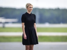 Media i politycy wytykają Trumpowi zażyłość z Natalie Harp. „Pora, by Natalie ułożyła cię do snu”