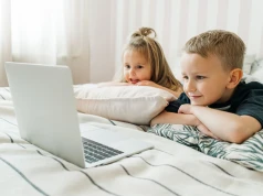 Sztuczna inteligencja „niszczy mózgi” dzieci? Eksperci ostrzegają przed AI slop