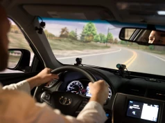 Dlaczego kierowcy wyłączają asystentów? Toyota i naukowcy badają plagę fałszywych alarmów