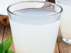 To naturalny izotonik, który wspiera pracę serca i pomaga obniżyć ciśnienie. Kupisz go nawet w Biedronce za niecałe 5 zł