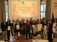 Stypendia sportowe w gminie Zbójno. Wsparcie dla ośmiu zawodniczek