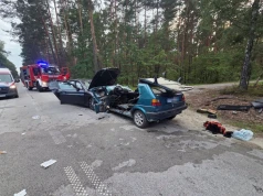 Czołowe zderzenie w powiecie włoszczowskim