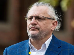 Szpital chce 134 tys. zł od lekarzy. Chodzi o zabieg syna Tomasza Lenza