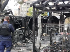 Pożar na targowisku przy ul. Mickiewicza w centrum Katowic. Spłonęło kilkanaście bud