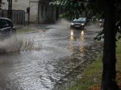 Gdańsk: Duże opady i noc pełna interwencji. Strażacy wyjeżdżali do akcji 62 razy. Co dalej w pogodzie?