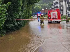 Ulewy na Warmii i Mazurach. Zalane drogi, posesje i piwnice. Najgorzej jest w tym powiecie