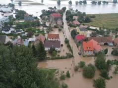 Powodzianie chcą sprzedać domy państwu