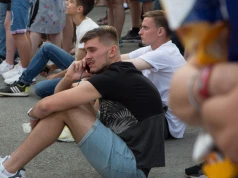 Ma 20 lat i mieszka z rodzicami. Nie dokłada się do rachunków. Matka: Zawsze "na coś" zbiera