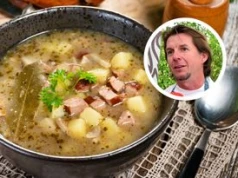 Zalewajka Karola Okrasy jest aromatyczna i sycąca. To najlepszy przepis na udany obiad