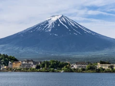 Ojciec zostawił 7-letniego syna na górze Fuji. Miał tylko przekąski i napój