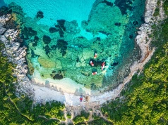 Korfu z weekendem za 639 PLN 🤍🩵 Loty i noclegi 200 metrów od plaży 🌤️👙🌊