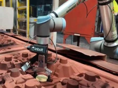 Stary robot blokował fabrykę Stellantis. Dostał parę oczu i problem zniknął