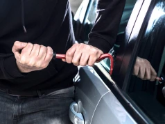Auto skradziono, pieniędzy nie chciano wypłacić. W tle walka o 115 tys. zł z AC