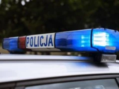 Zderzenie aut w miejscowości Sadków. Ranne trzy osoby