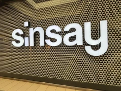 Jesień rozgościła się u mnie na dobre. To świecące drzewko z Sinsaya robi cały klimat