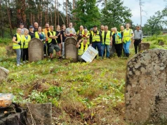 150 macew, 1500 zamordowanych i prawie 50 wolontariuszy. Żydowski cmentarz uporządkowany