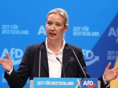 AfD na "drodze do zwycięstwa". "Wyjdziemy z Schengen i zrezygnujemy z euro"
