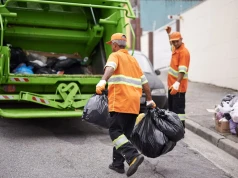 Tyle zarabiają kierowcy śmieciarek. Między Polską a Niemcami jest spora różnica