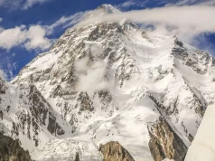 Zawróciła 400 metrów przed szczytem Everestu. Rok później wróciła i pobiła rekord