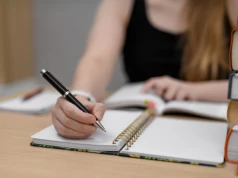 Matura poprawkowa z języka polskiego. Sprawdź tematy wypracowania z 2025 r.
