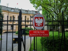 „Człowiek Tuska” w TK? Wiceminister sprawiedliwości: Znakomita kandydatura