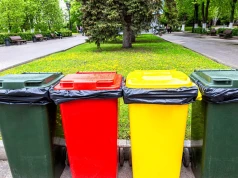 Gdzie wyrzucić stare długopisy i kredki? Czy nadają się do recyklingu?