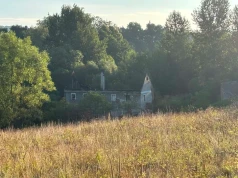 Pożar pustostanu w Jaszkowej Górnej. PSP podała przypuszczalną przyczynę