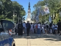 Bezpieczeństwo na drogach Częstochowy. Policja zabezpiecza drugi szczyt pielgrzymkowy