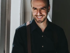 Z Cieszyna do Yale i Staatsoper Stuttgart. Paweł Konik w Zwrotowisku