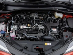 Silnik 2.0 Toyoty z hybryd ma już 10 lat. Problemy z EGR to nie wszystko