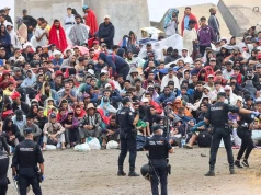 Hiszpania przejmuje władzę w Ceucie. Będą szczepienia migrantów