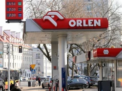 Tyle płacą na stacjach Orlen. Kasjer może zarobić nawet 5 tys. zł na rękę. Sprawdziliśmy oferty