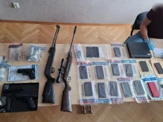 Strzały, narkotyki i broń. Postrzelony kierowca był poszukiwany przez sąd w Wysokiem Mazowieckiem