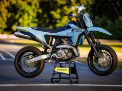 Suzuki DR-Z4SM za mniej niż 30 tys. zł? Tak! Załap się na wyprzedaż rocznika 2025!