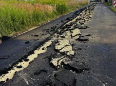 Zaorał świeży asfalt pod Gliwicami. Kto miał prawo do tej drogi?