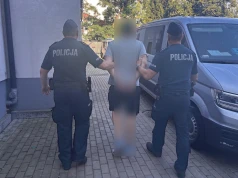 Seryjny podpalacz śmietników złapany. Groził świadkowi i znieważył policjantów