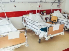 Prawie 91 proc. szpitali powiatowych ze stratą. Ministerstwo: pracujemy nad limitami wynagrodzeń
