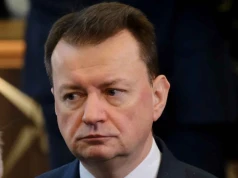 Błaszczak rozgryzł grę Morawieckiego. Teraz tłumaczy, w której drużynie jest były premier
