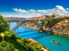 Portugalskie słońce i wino 🍷 🇵🇹 Wycieczka do Porto za 649 PLN 🤩✨
